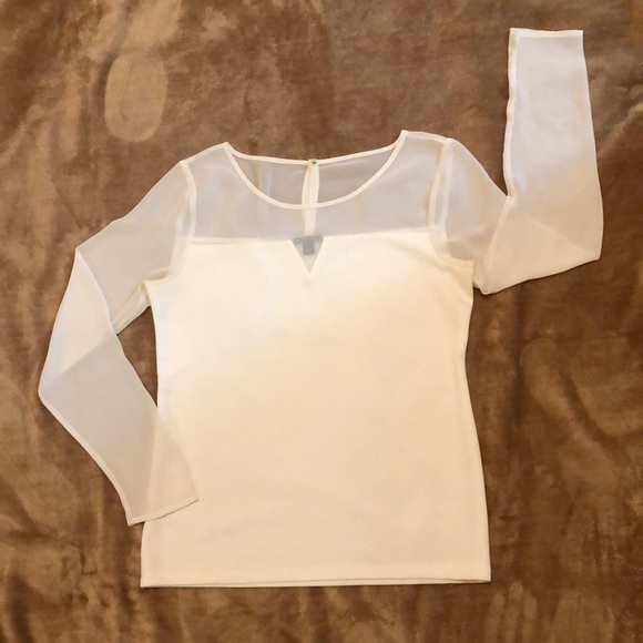 Ann Taylor Tops - Ann Taylor top sheet sleeves